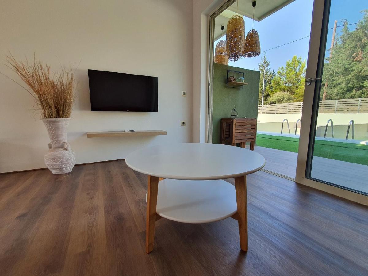 Theros Suites CCharaki Exterior foto